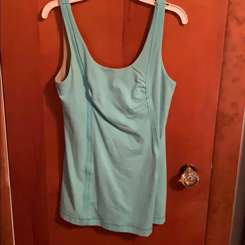 Lulu size 6 blue tank